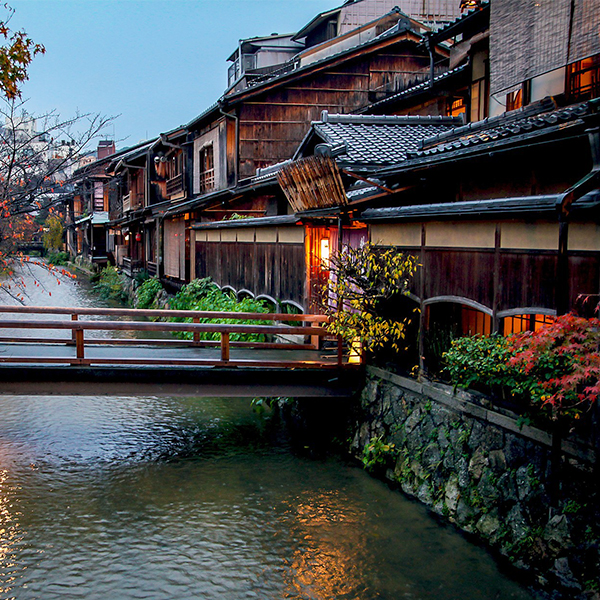 京都尋訪通天紅葉 令人難忘的火紅寂趣